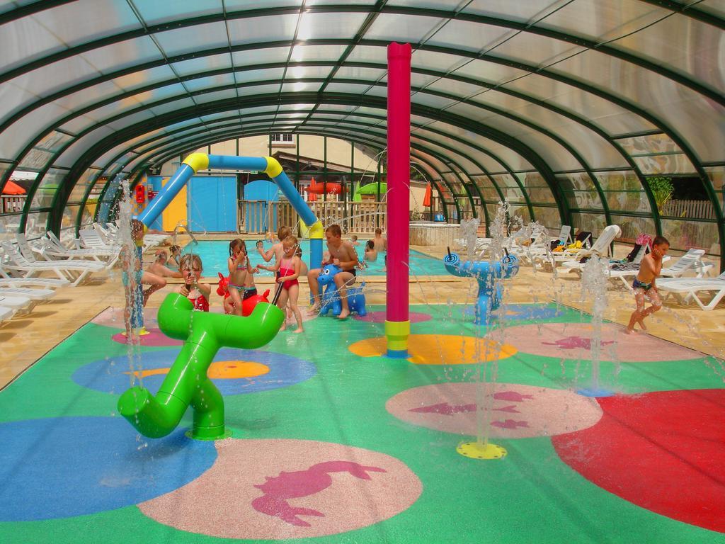 Camping Le Val De Trie Béhen Esterno foto