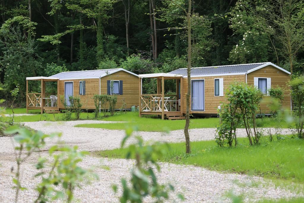 Camping Le Val De Trie Béhen Esterno foto