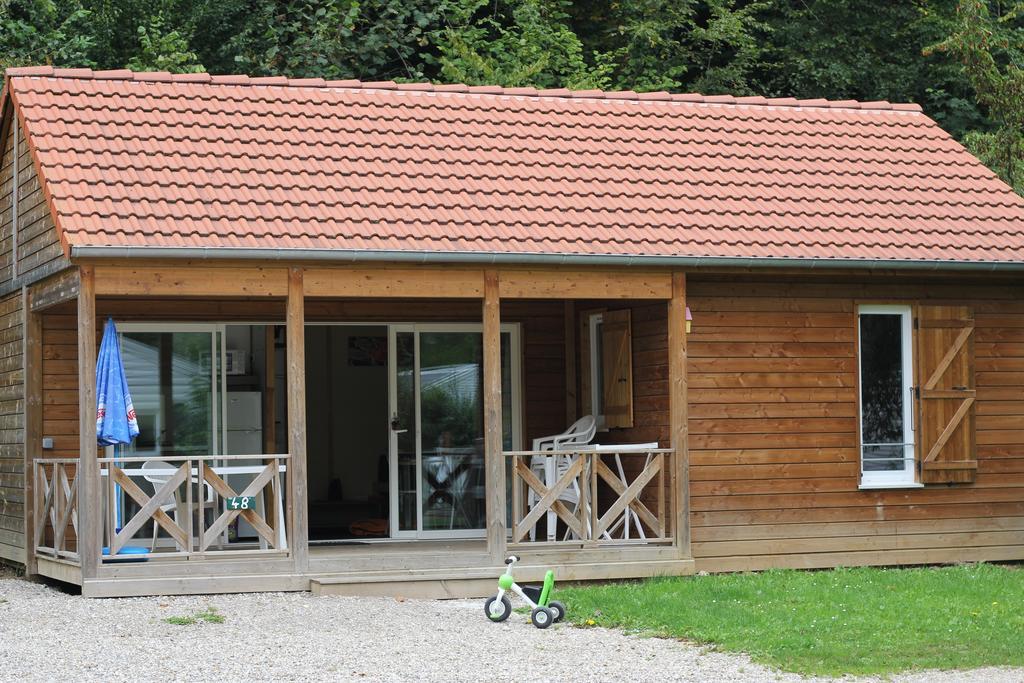 Camping Le Val De Trie Béhen Esterno foto
